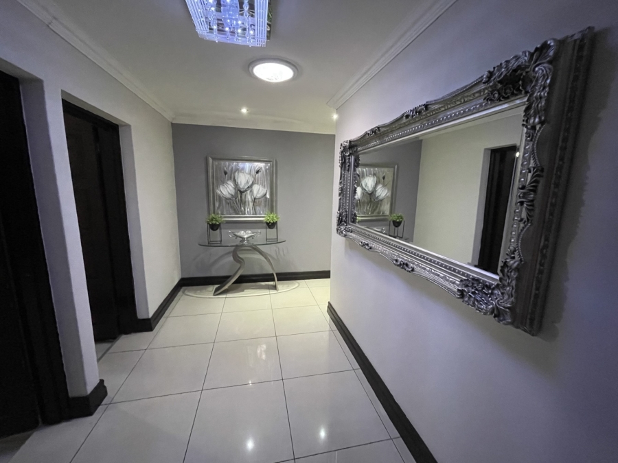 4 Bedroom Property for Sale in Heuwelsig Free State